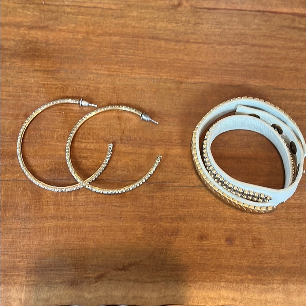 Stella & Dot Wrap Bracelet and Earring Set